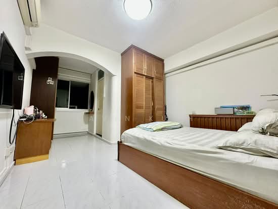 487C TAMPINES STREET 45 photo 5