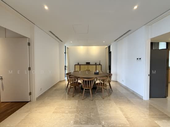 THE COLONNADE photo 5