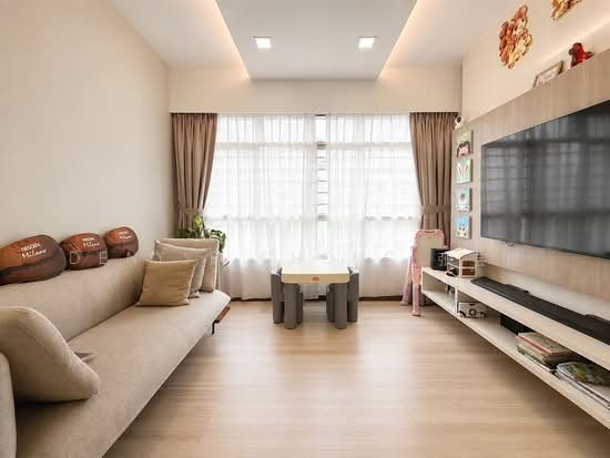 523A TAMPINES CENTRAL 7 photo 2