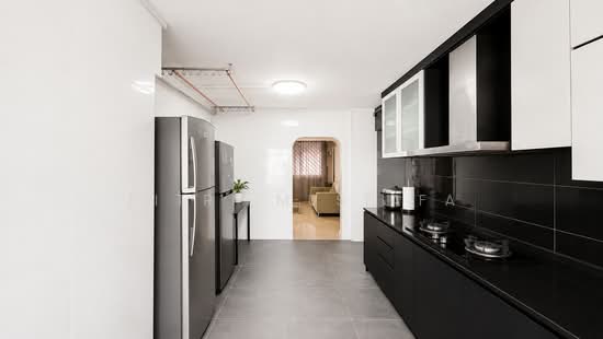 501 BUKIT BATOK STREET 52 photo 3