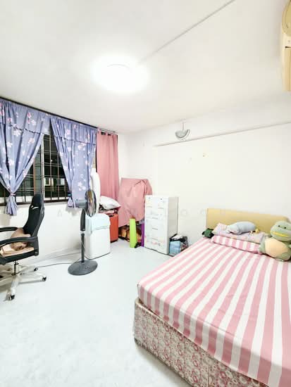 136 SERANGOON NORTH AVENUE 2 photo 3