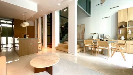 Landed Living with Full Condo Facilities image 1 of 10
