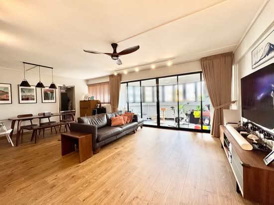 405 SIN MING AVENUE image 1 of 10