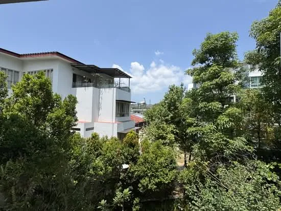Varsity Park Condominium image 1 of 10