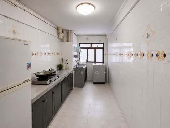 109 ALJUNIED CRESCENT photo 2