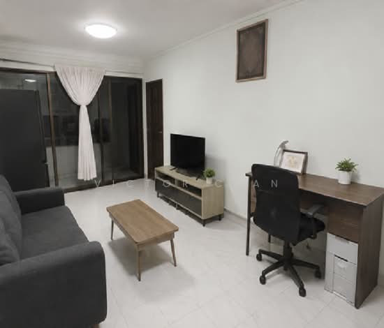 109 ALJUNIED CRESCENT photo 5