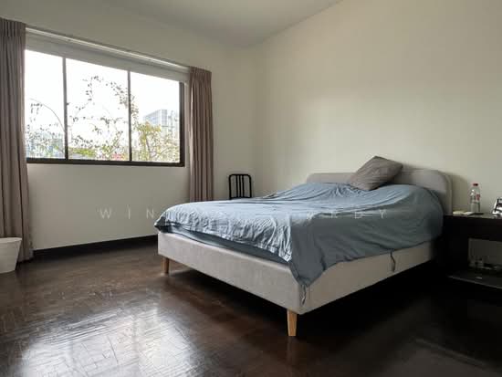 RIVERWALK APARTMENTS photo 2