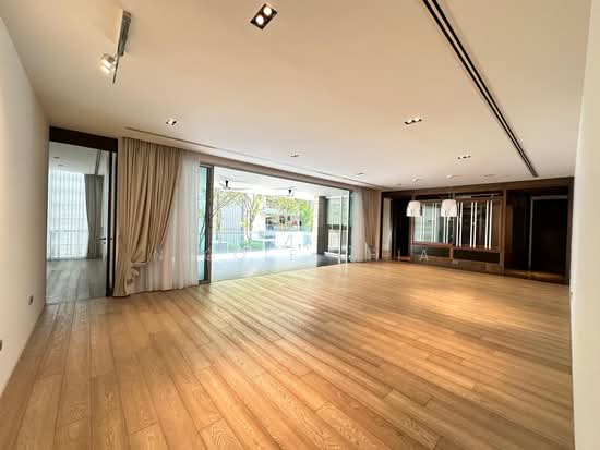NASSIM PARK RESIDENCES