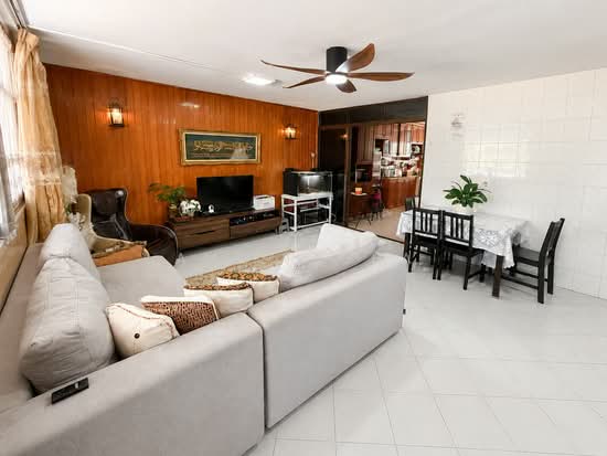 686 HOUGANG STREET 61