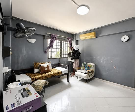 686 HOUGANG STREET 61 photo 3