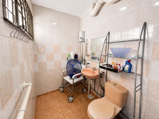 686 HOUGANG STREET 61 photo 6