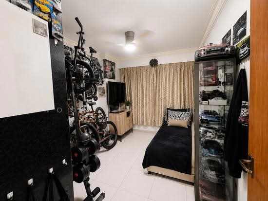 463C SEMBAWANG DRIVE photo 4