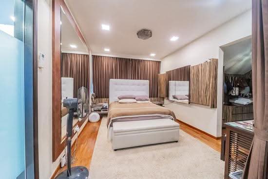 Serangoon Garden Spacious Semi D photo 2