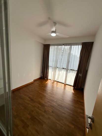 THE SHORE RESIDENCES photo 4