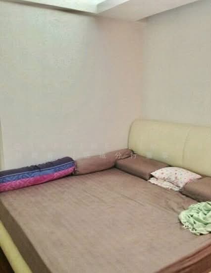 DAHLIA PARK CONDOMINIUM photo 3