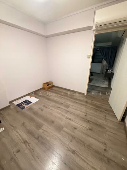 725 TAMPINES STREET 71 photo 5