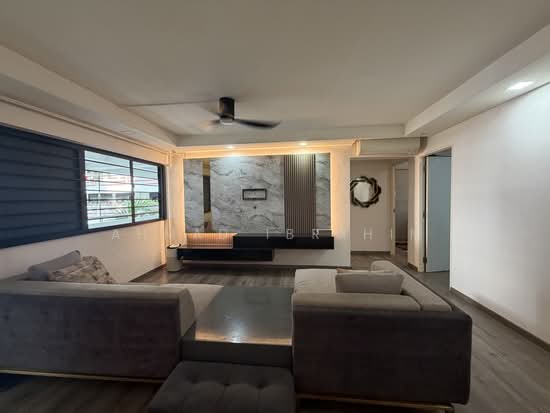 725 TAMPINES STREET 71 photo 6