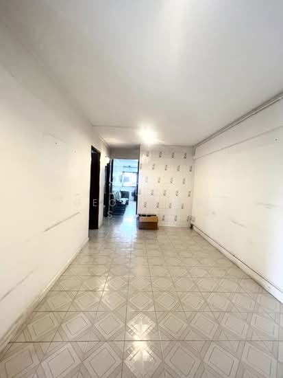 220 SERANGOON AVENUE 4 image 1 of 6