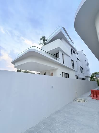 Siglap road image 1 of 10