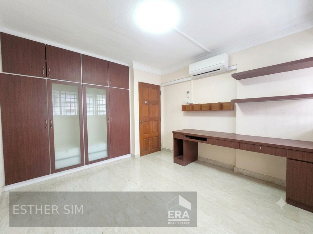 431 TAMPINES STREET 41 photo 4