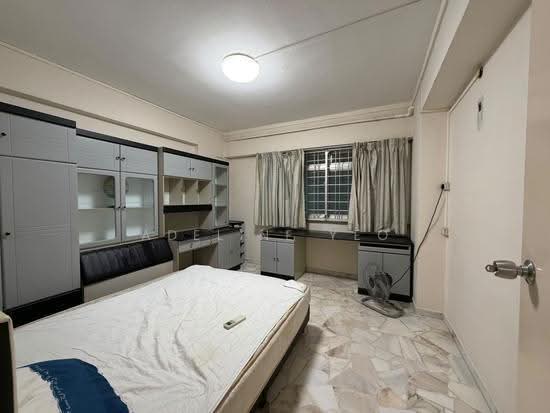 323 TAMPINES STREET 33 photo 5