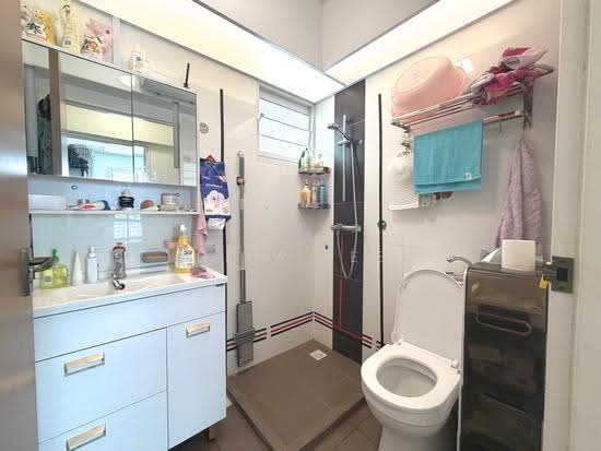 42A MARGARET DRIVE photo 6