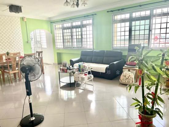 304 TAMPINES STREET 32 photo 2