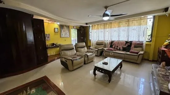 235 Serangoon Avenue 3 image 1 of 5