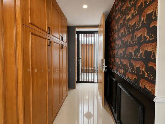 BLOSSOM RESIDENCES image 1 of 9