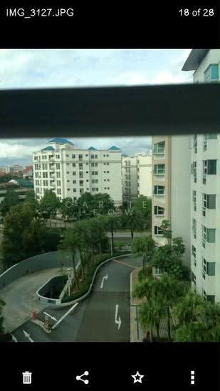 DAHLIA PARK CONDOMINIUM photo 4