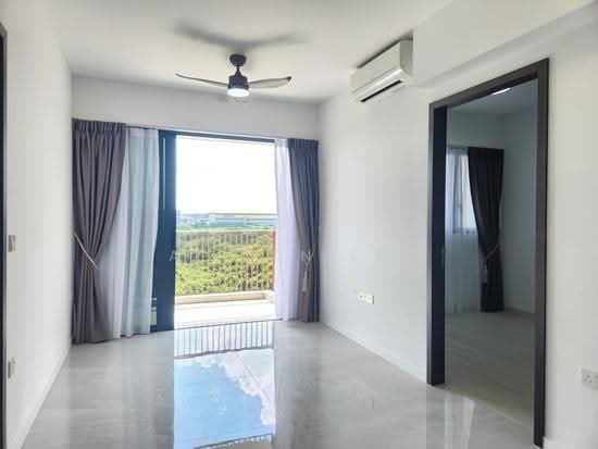 RIVERFRONT RESIDENCES photo 3