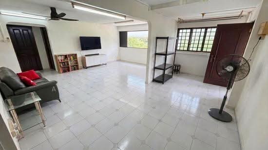 319 BUKIT BATOK STREET 33 image 1 of 6