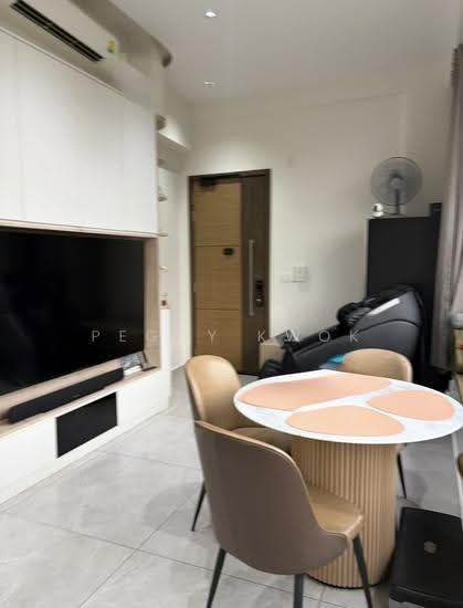 PARKWOOD RESIDENCES photo 2