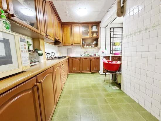 53 GEYLANG BAHRU image 1 of 10