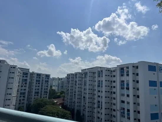 321 Hougang Avenue 5 image 1 of 10