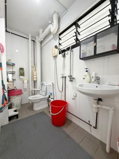 310 SERANGOON AVENUE 2 photo 6