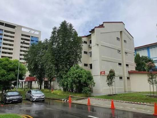 321 HOUGANG AVENUE 5 image 1 of 3