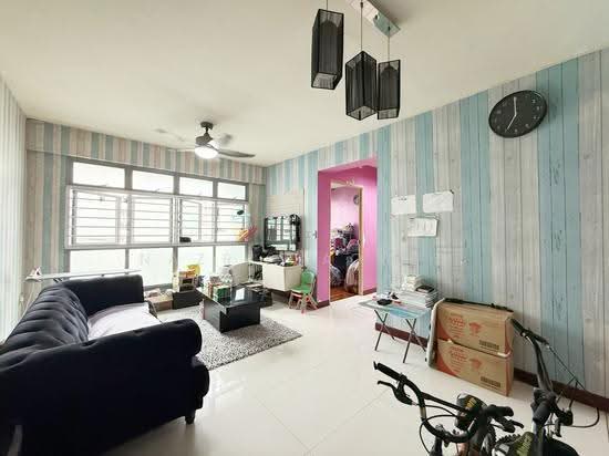 476A UPPER SERANGOON VIEW image 1 of 9