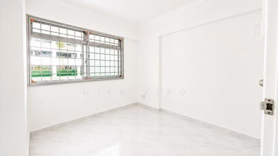 406 SEMBAWANG DRIVE photo 5
