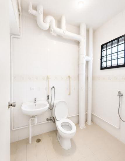 406 SEMBAWANG DRIVE photo 6