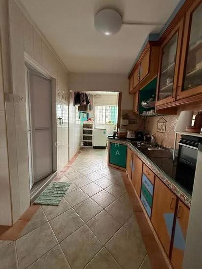 257 SERANGOON CENTRAL DRIVE photo 2
