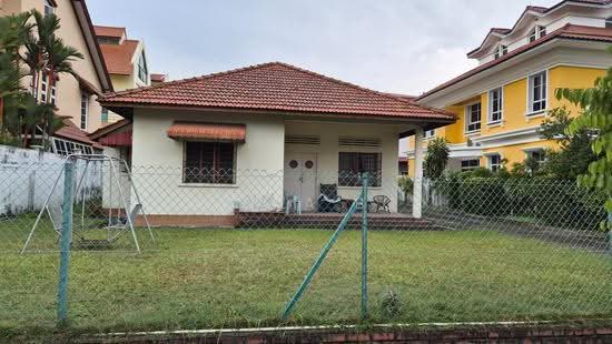 Exclusive Listing! Bungalow at Frankel! image 1 of 3