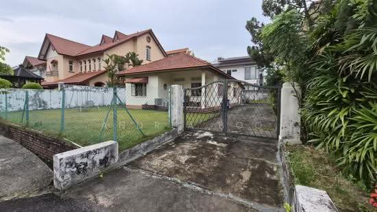 Exclusive Listing! Bungalow at Frankel! photo 2
