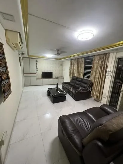 332 Serangoon Avenue 3 image 1 of 9