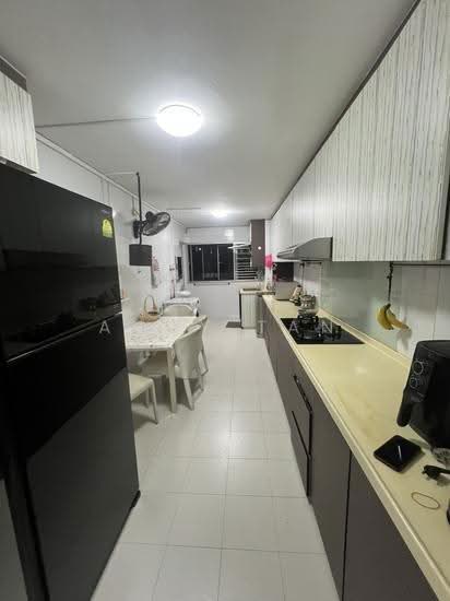 332 SERANGOON AVENUE 3 photo 3