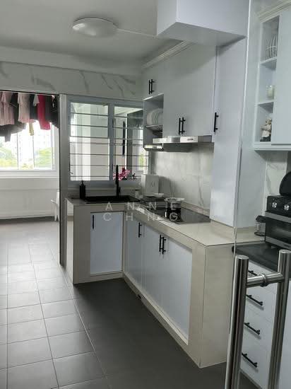 542 SERANGOON NORTH AVENUE 4 photo 2