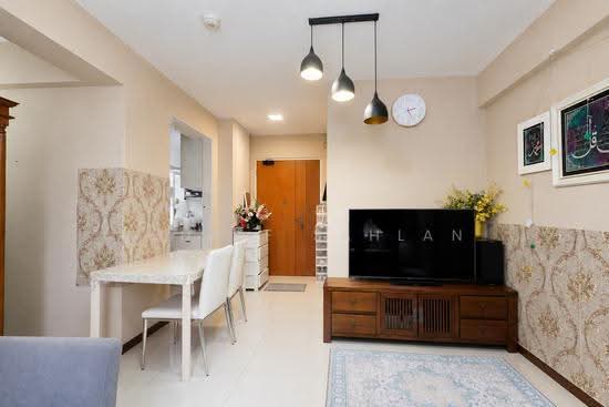 366A SEMBAWANG CRESCENT photo 3