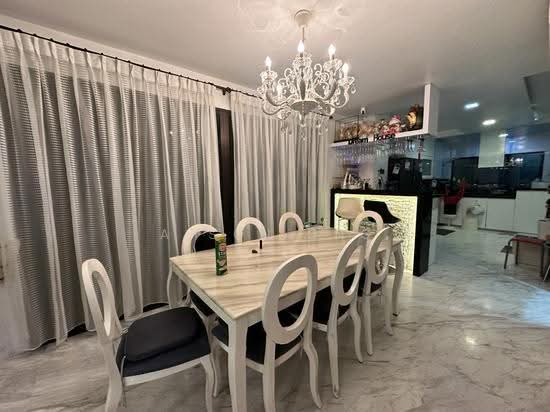 Freehold Landed | Mins Walk to Canberra MRT & Canberra Plaza | District 27 | Sembawang Villas photo 5