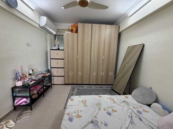 209 SERANGOON CENTRAL photo 4