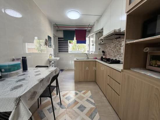 209 SERANGOON CENTRAL photo 5